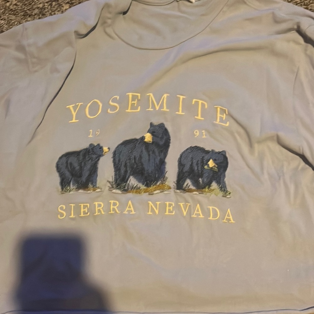 Brandy melville top yosemite sierra nevada